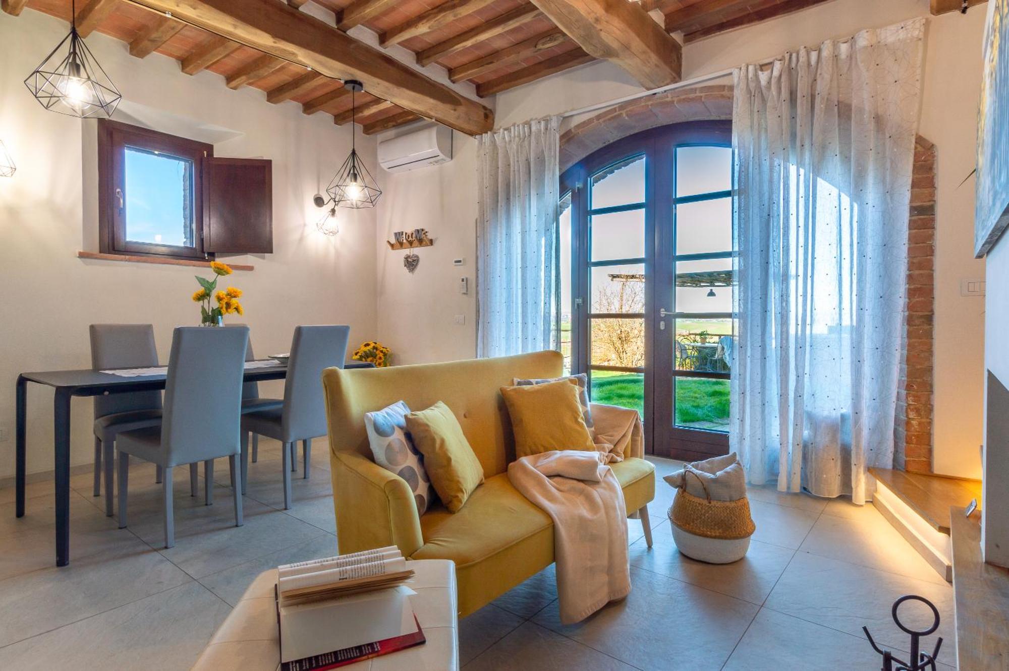 Sunflower Con Vista Su Siena Holiday home Corsano (Tuscany)